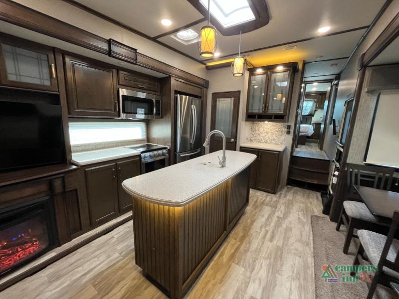 RV listing image