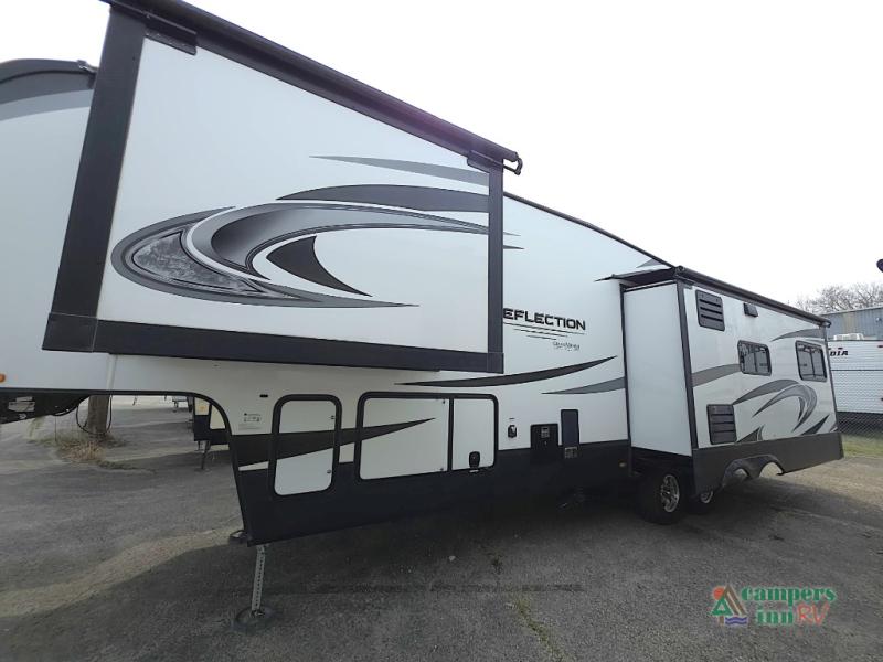 RV listing image