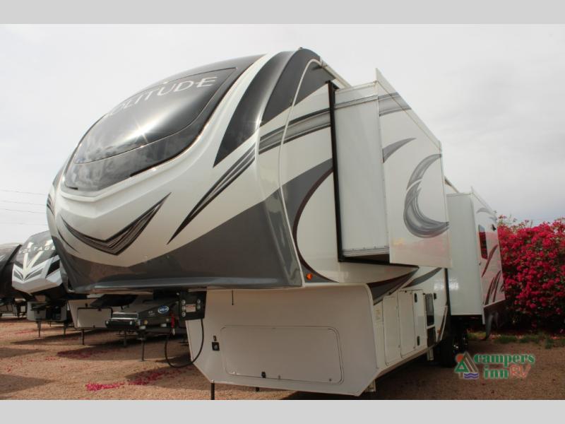 RV listing image