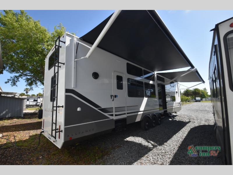 RV listing image
