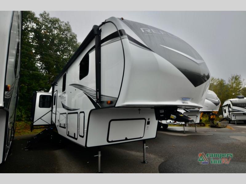 THIS UNIT IS DISPLAYING STOCK PHOTOS. PLEASE CONFIRM OPTIONS WITH THE DEALER