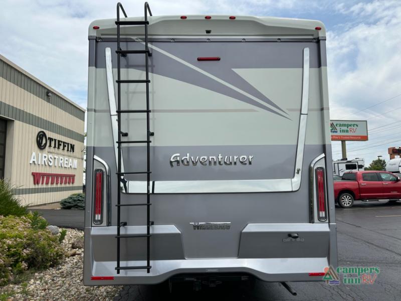 Winnebago Adventurer Image