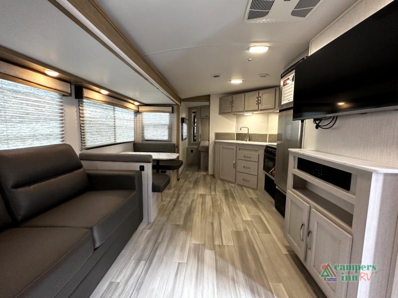 2025 Cruiser RV embrace