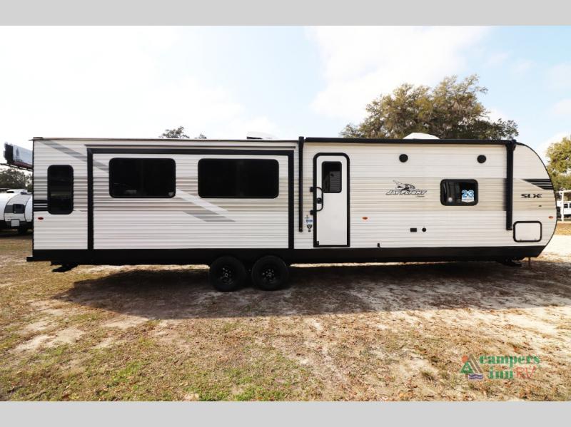 RV listing image