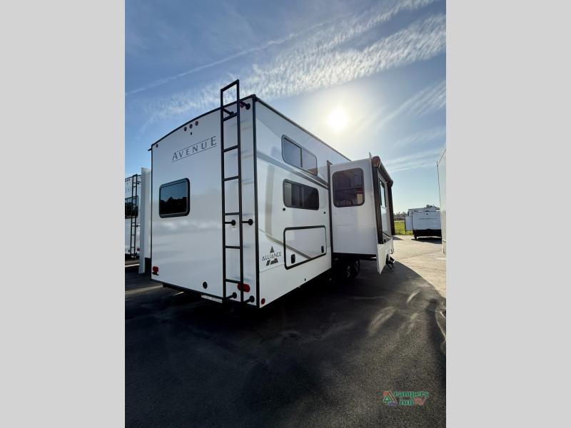 RV listing image