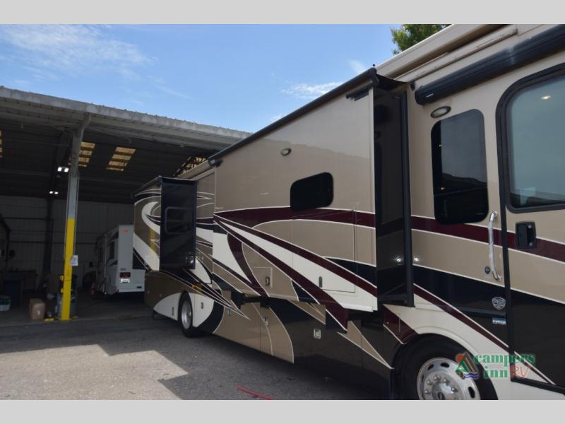 2018 Fleetwood discovery 38k