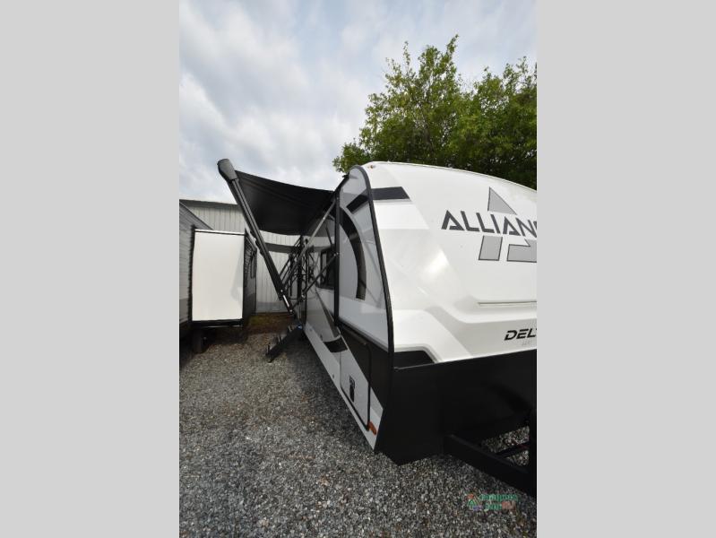 RV listing image
