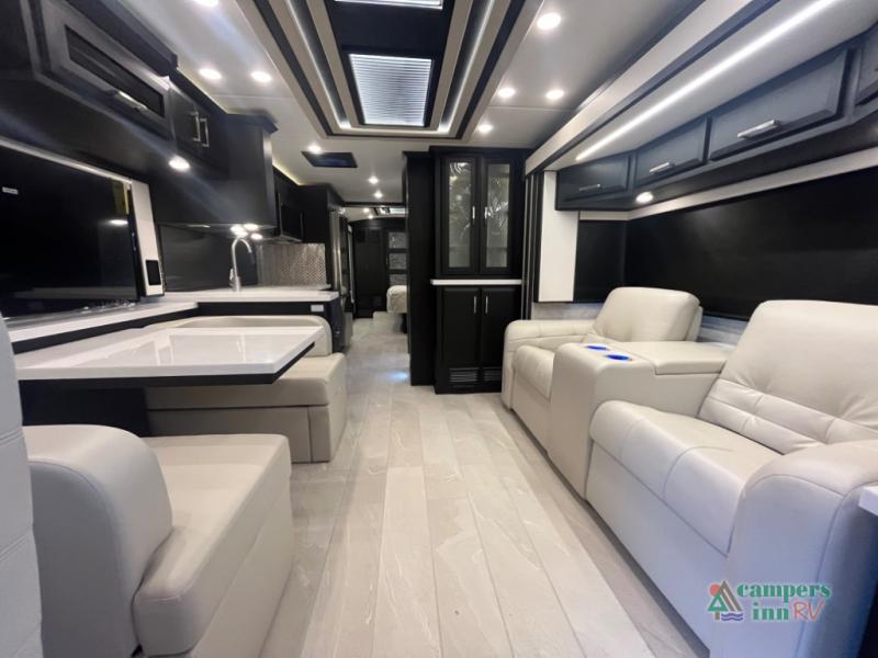 2024 Newmar new aire 3543