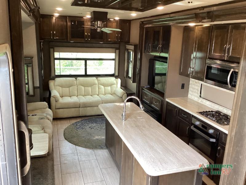 RV listing image
