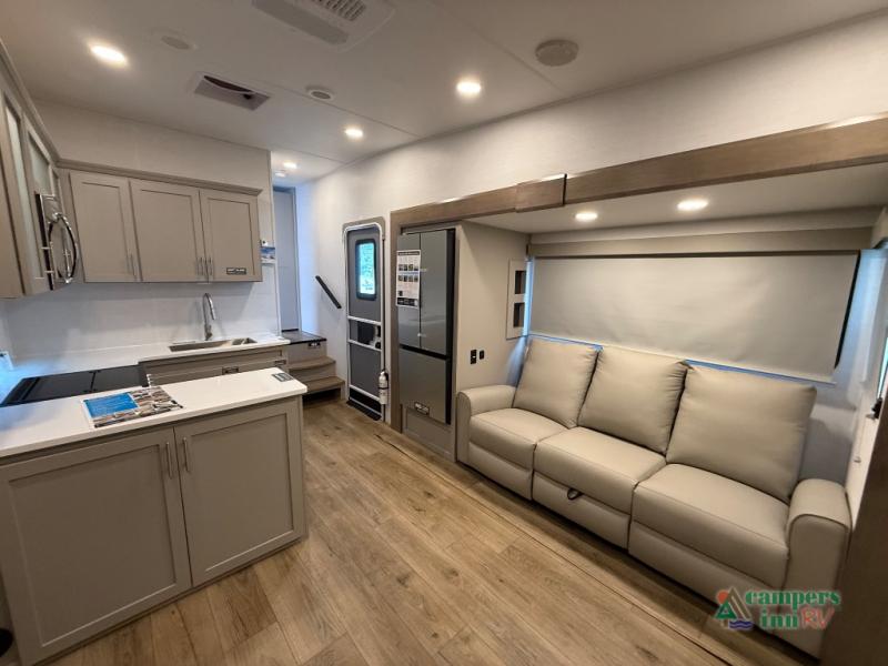 RV listing image