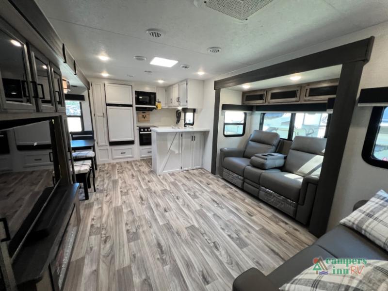 2024 Venture Rv sporttrek touring edition