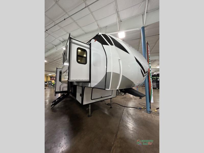 RV listing image