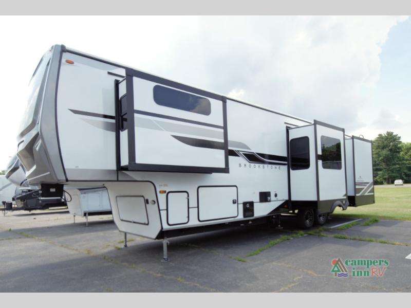 RV listing image