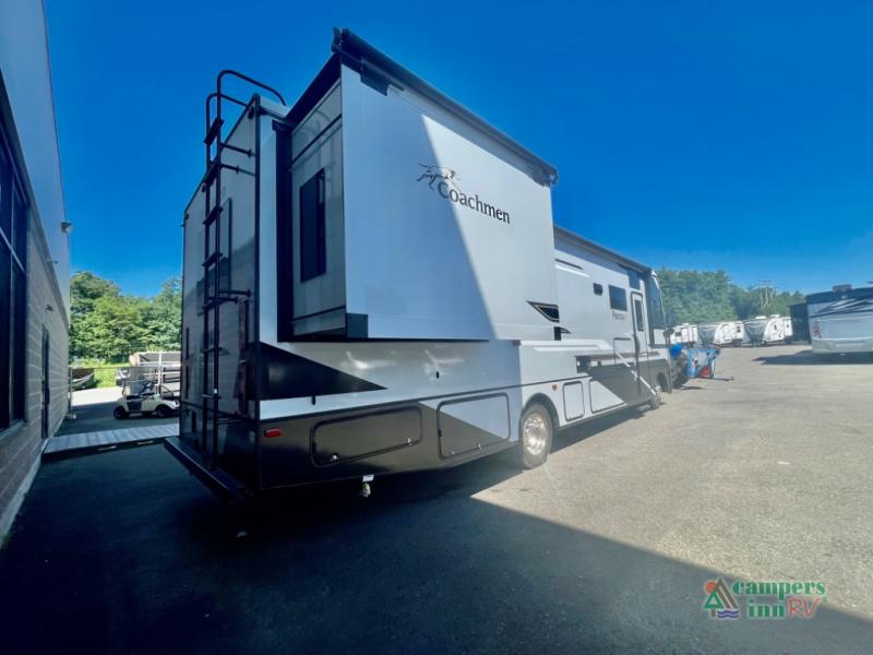 2025 Coachmen RV pursuit