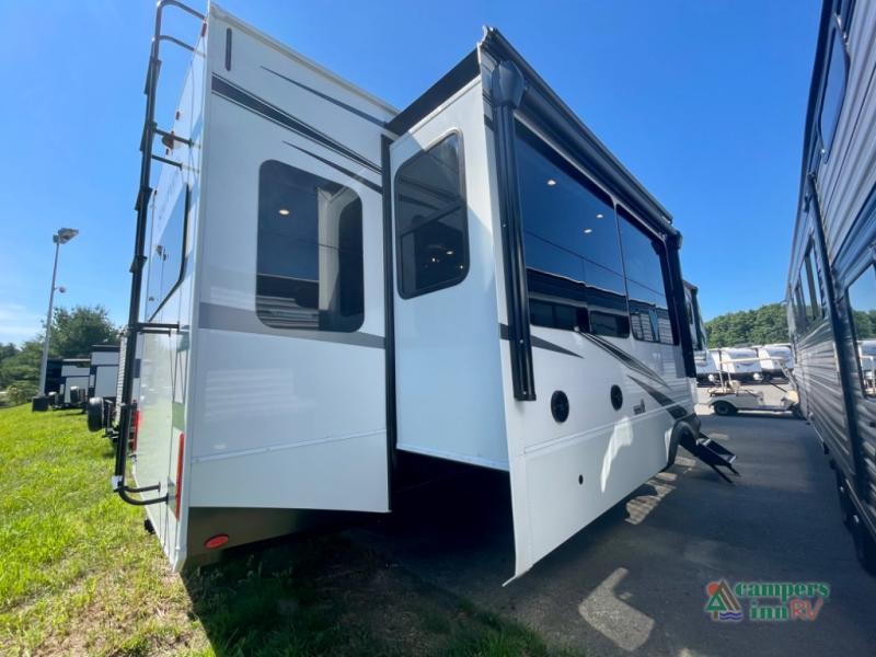 2024 Grand Design RV solitude 378mbs