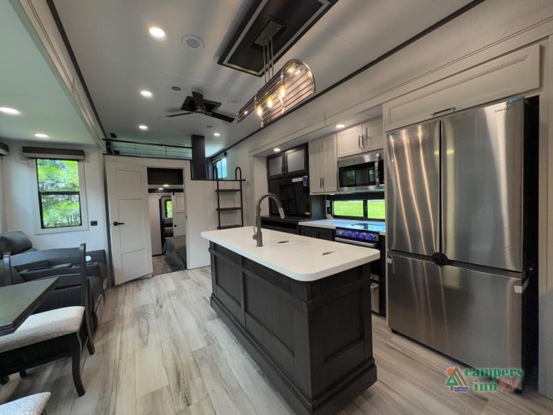 RV listing image