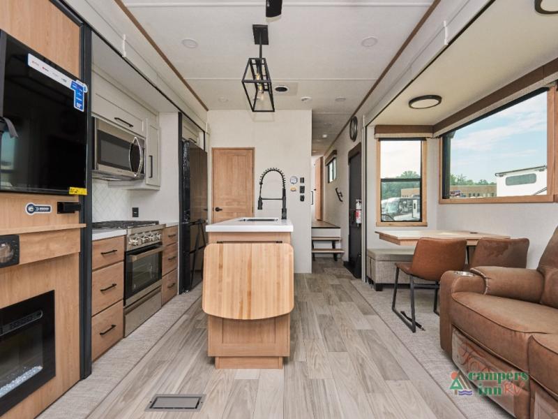 RV listing image