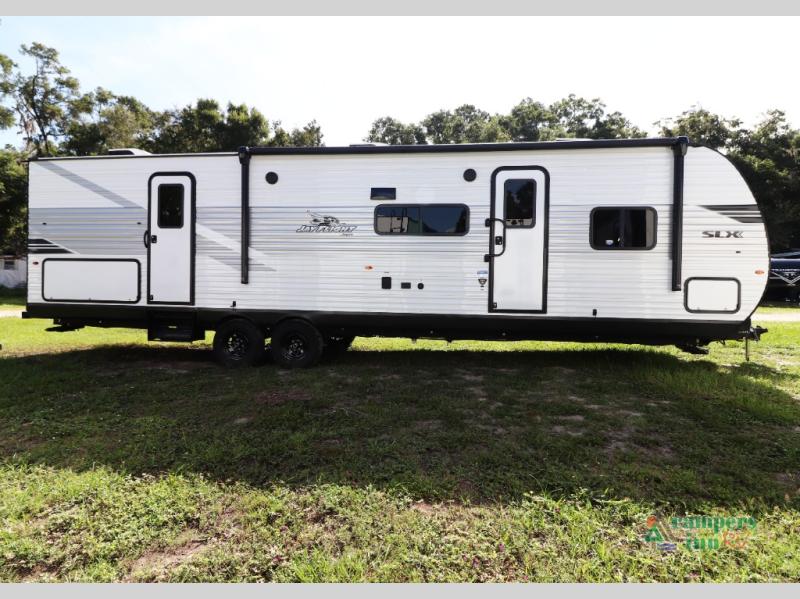 RV listing image