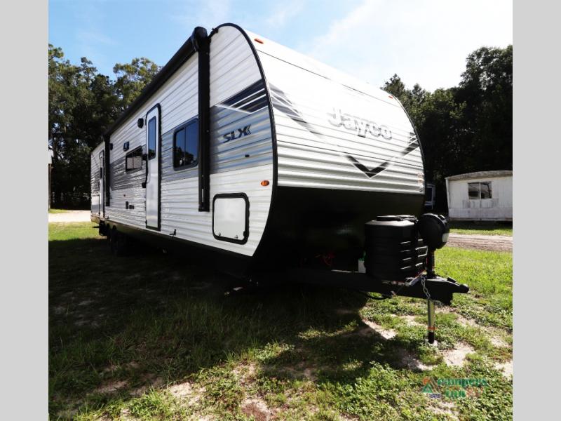 RV listing image