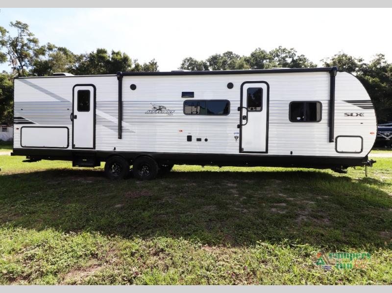 RV listing image