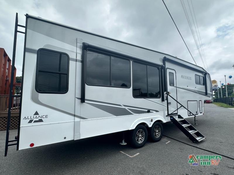 RV listing image