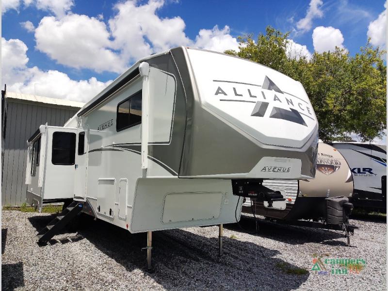 RV listing image