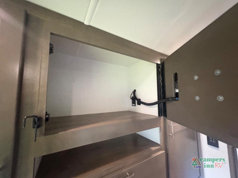 Dynamax Europa Image