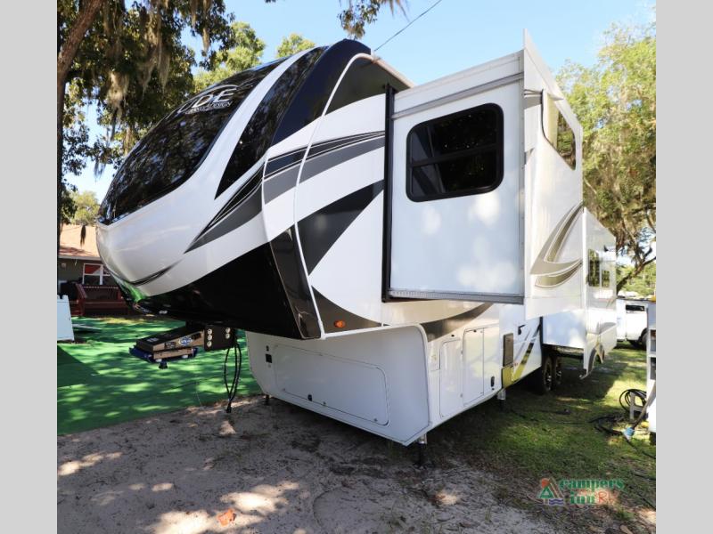 2023 Grand Design RV solitude 345gk