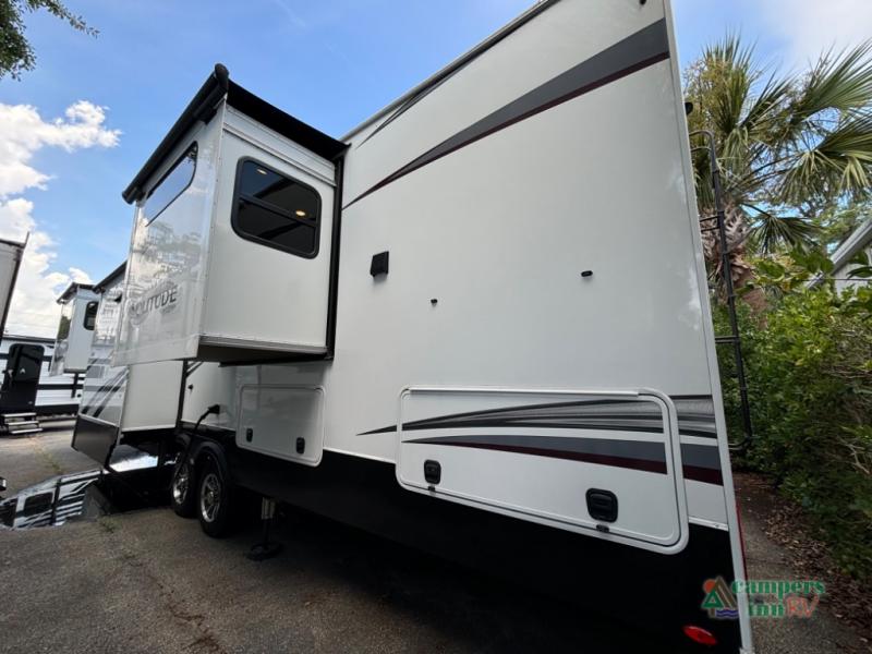 2022 Grand Design RV solitude 380fl