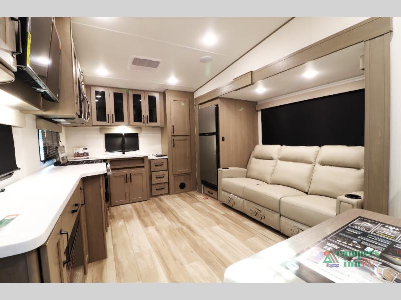 RV listing image