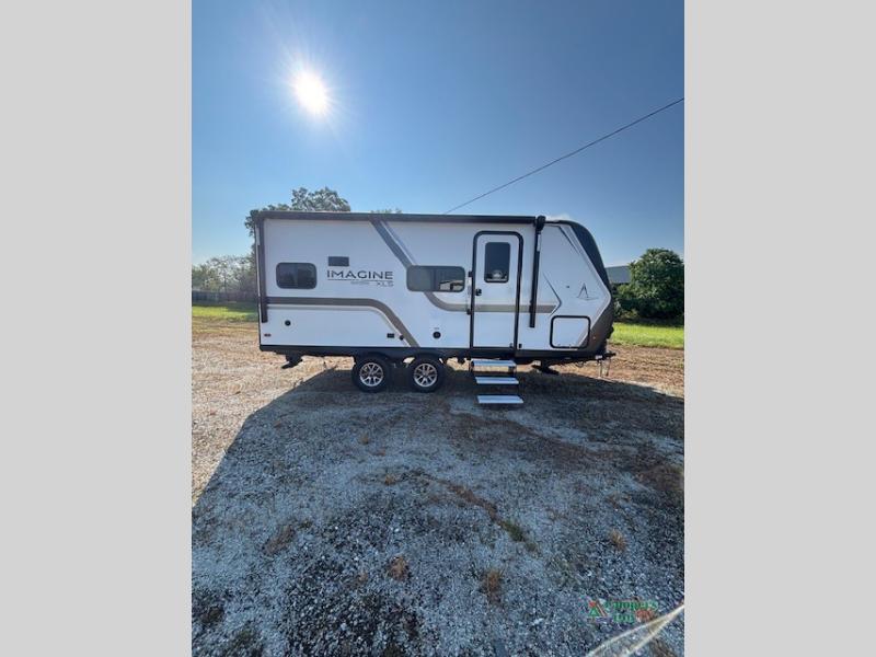 RV listing image