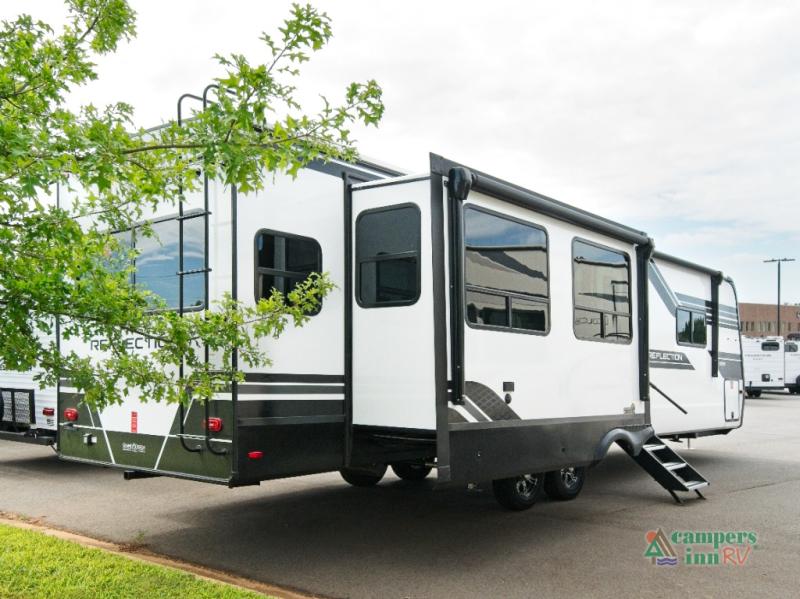 RV listing image