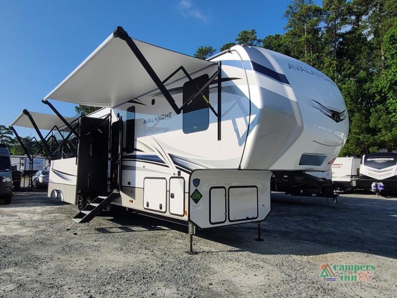 Alpine Avalanche Edition  Family-friendly Luxury RVs - Keystone