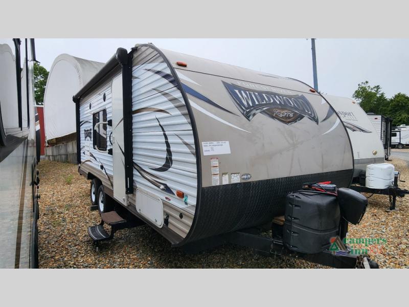 RV listing image