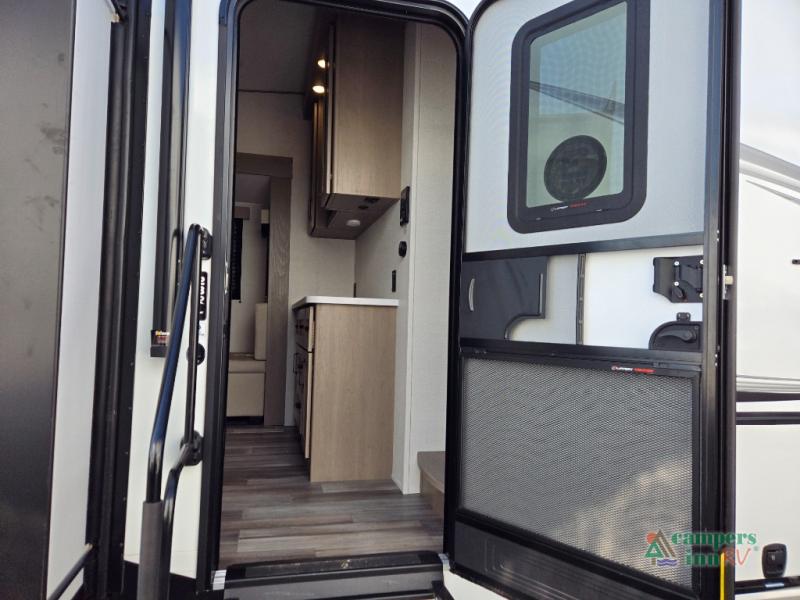 2025 Grand Design RV reflection 100 series