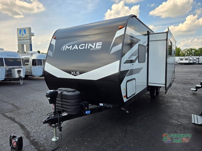 2025 Grand Design RV imagine 22mle