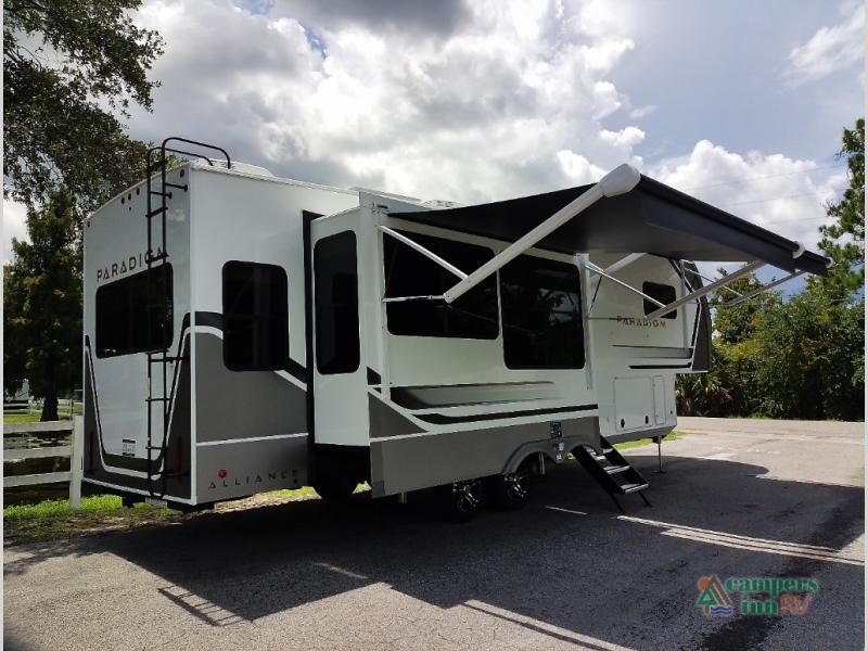 RV listing image