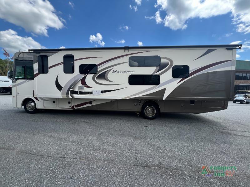 2018 Thor Motor Coach hurricane 34j