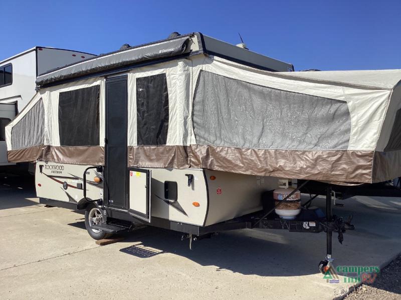 RV listing image
