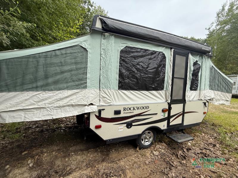 RV listing image