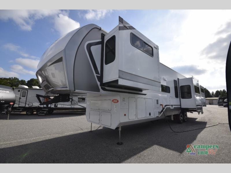 RV listing image