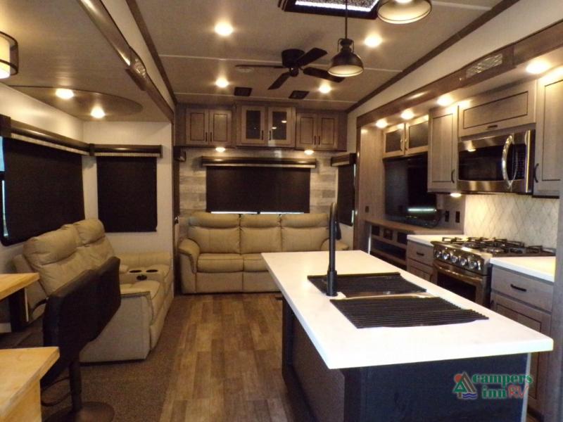 RV listing image