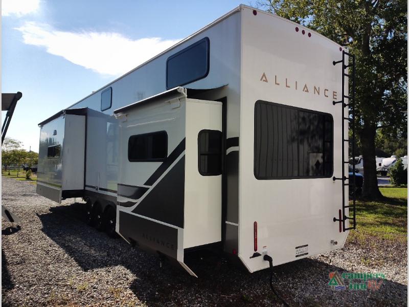RV listing image