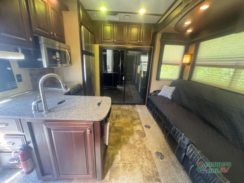 RV listing image