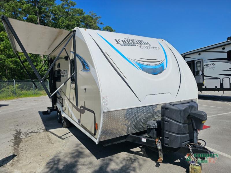 Coachmen RV Freedom Express Ultra Lite Image