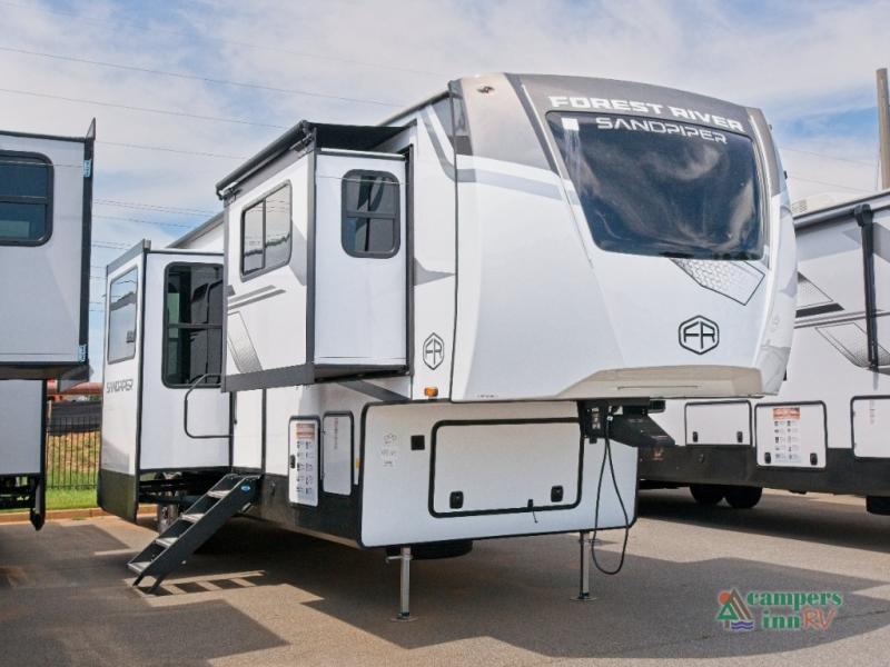 RV listing image