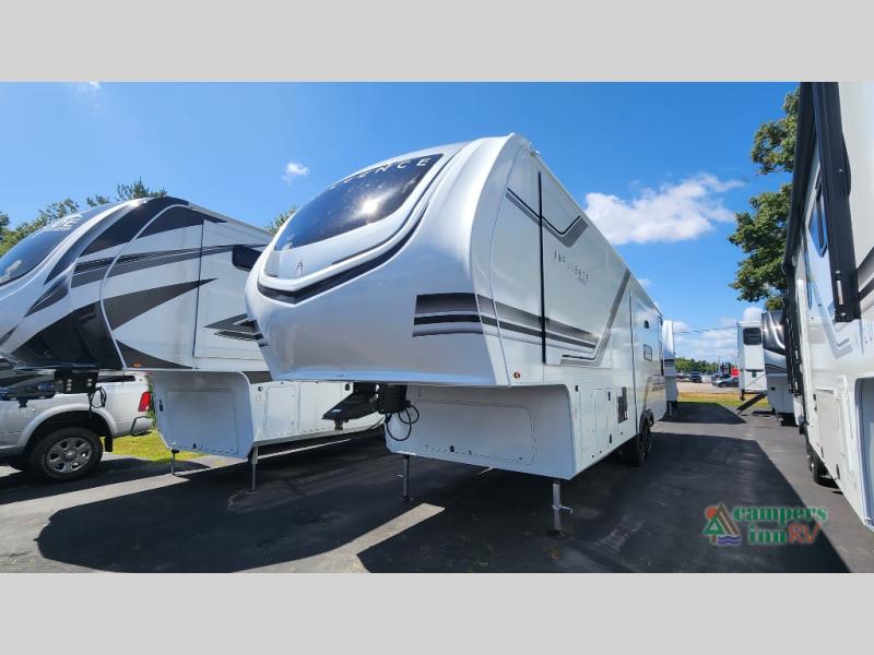 RV listing image