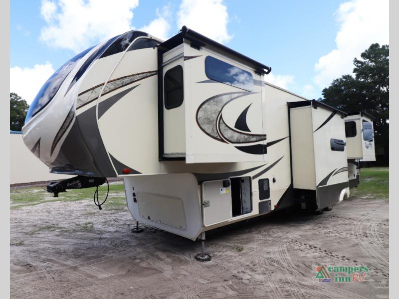 2017 Grand Design RV solitude 375re