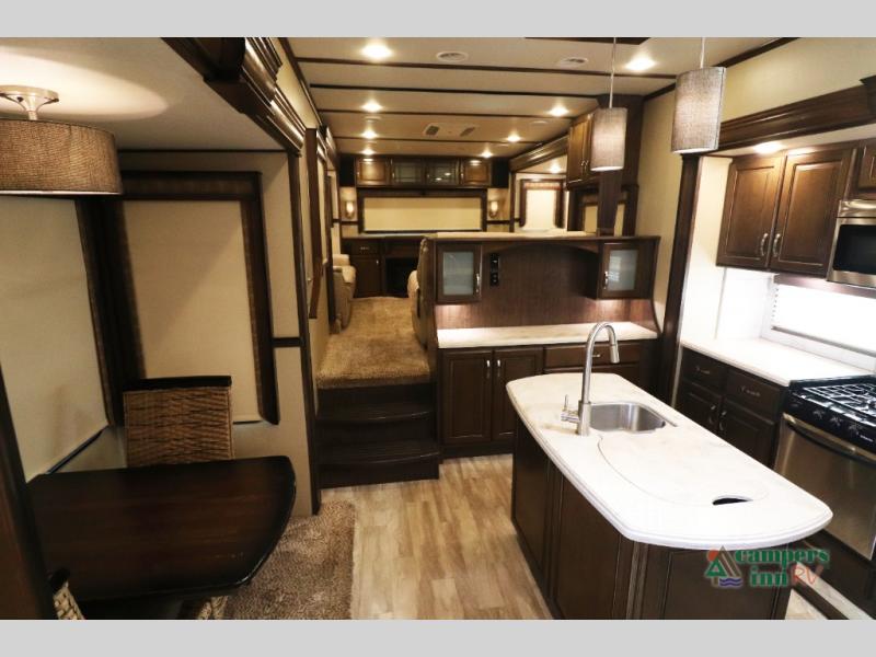 2017 Grand Design RV solitude 375re