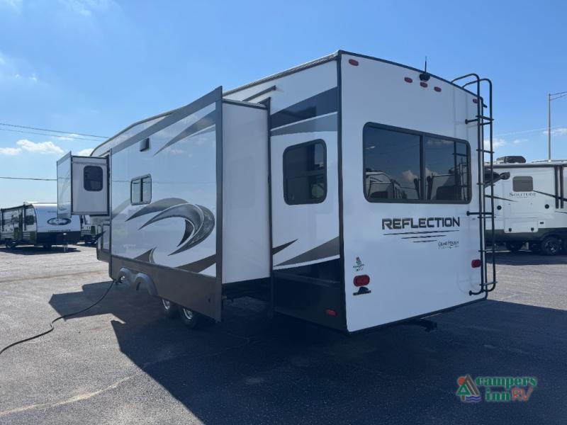 RV listing image